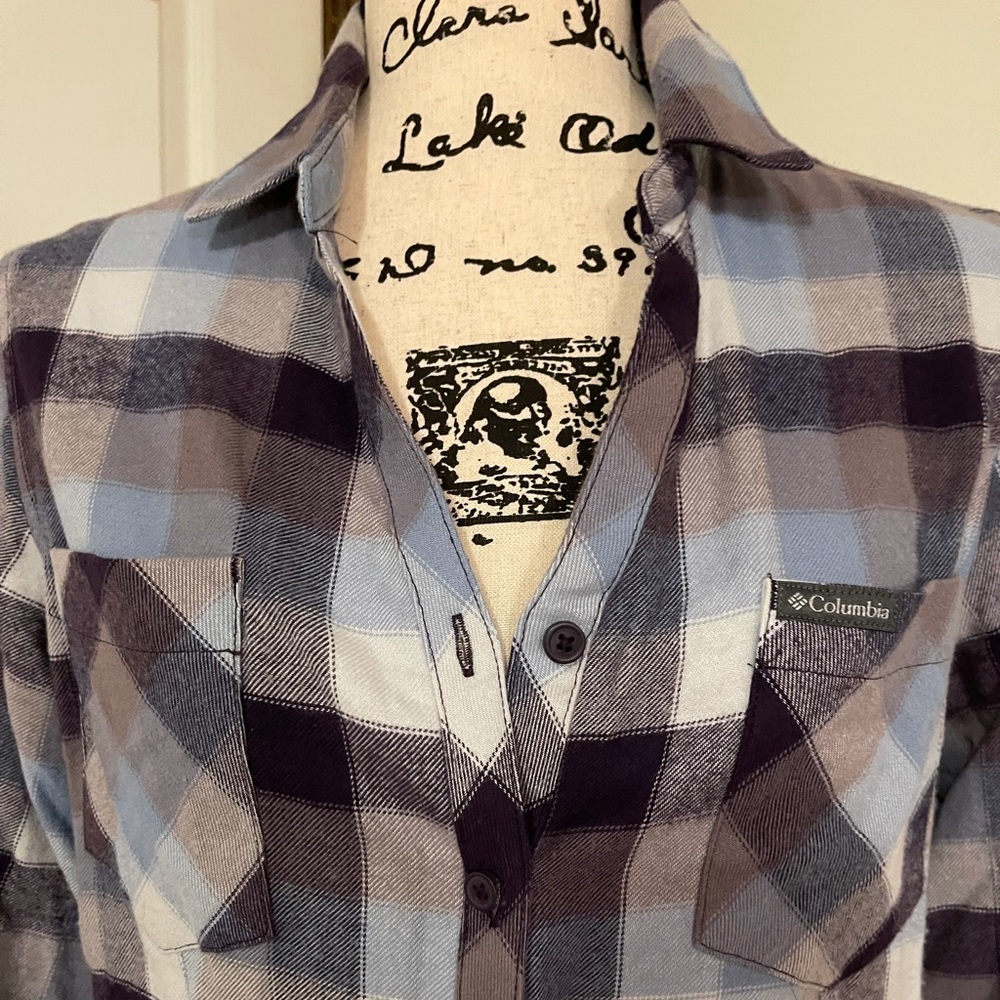 Columbia button down - Picture 2 of 4